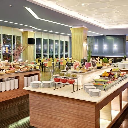 เมอร์เคียว บันดุง เนซา ซูปรัตมาน Hotel ภายนอก รูปภาพ